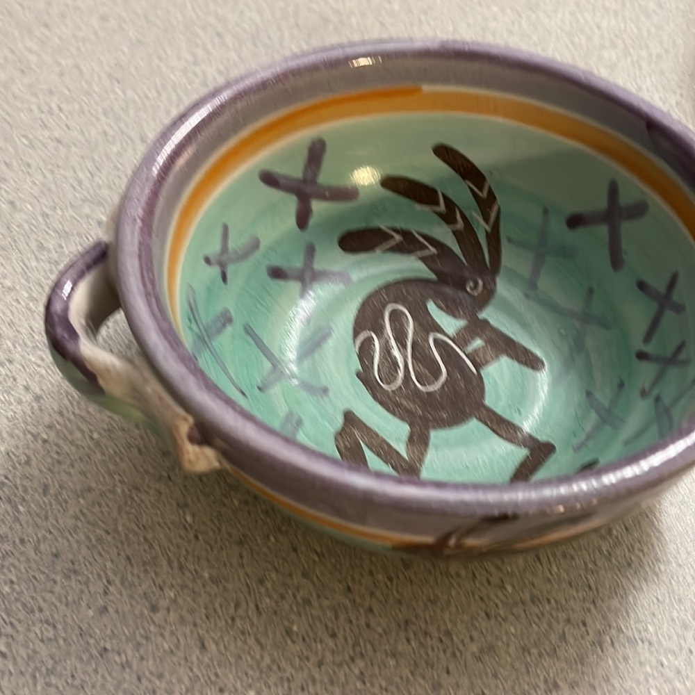 Hand made pottery bowl - Picture 5 of 9